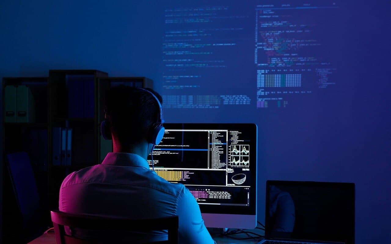 Jizzaxda IT mutaxassisi bo’lish: 2026-yilda qaysi yo’nalishni tanlash kerak?