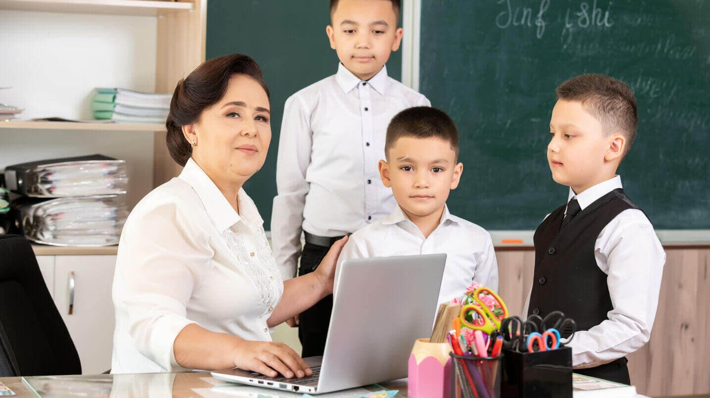 Pedagog platformasida 700 dan ortiq bo‘sh ish o‘rni e’lon qilindi