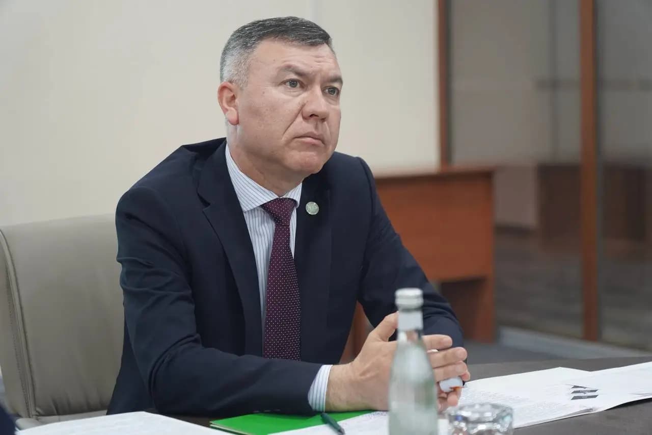 Jahon tillari rektori super-kontrakt bu yil oshirilmasligini aytdi