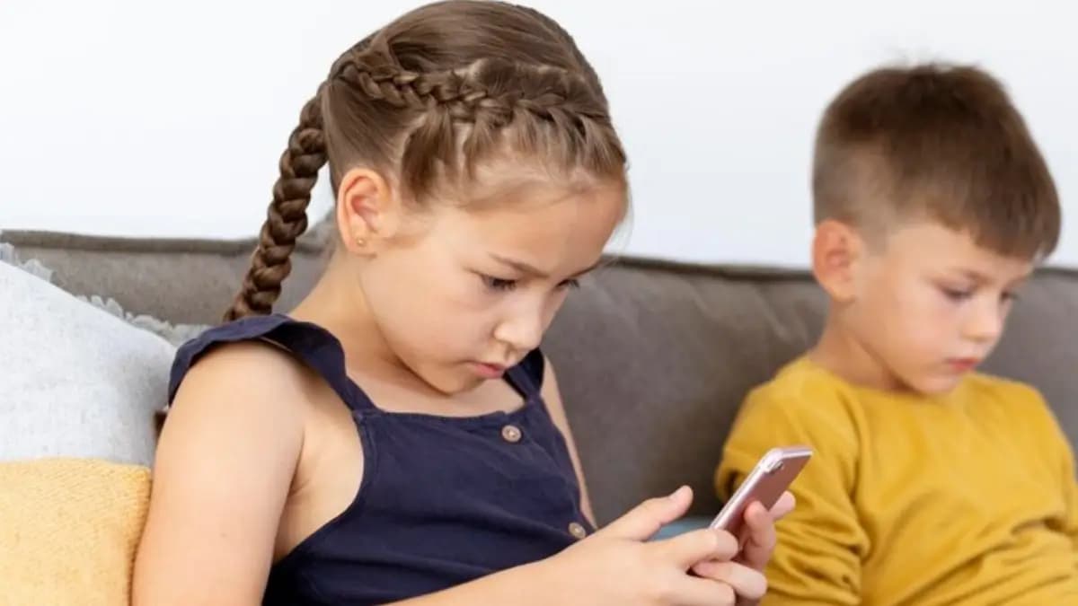 Bolaga 3 yoshgacha gadjet berish tavsiya etilmaydi, deydi psixolog