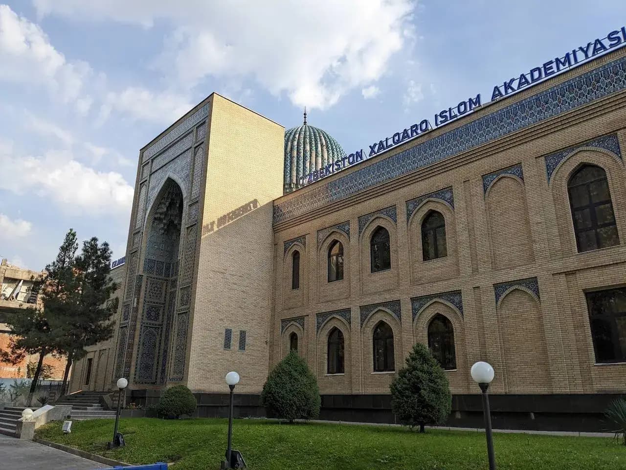 Diniy-ma’rifiy soha menejmenti magistraturasiga 10 ta grant o’rni ajratildi