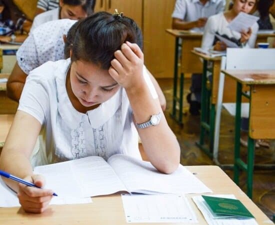 Abituriyent ruxsatnomasi qachon va qanday yuklab olinadi?