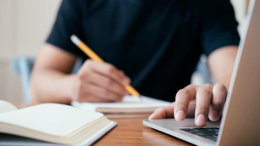 Majburiy fanlar: 450 sahifalik testlar to’plami (PDF yuklab olish)