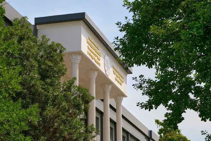 MEI Toshkent filiali: 120 talaba diplomsiz qolmoqda