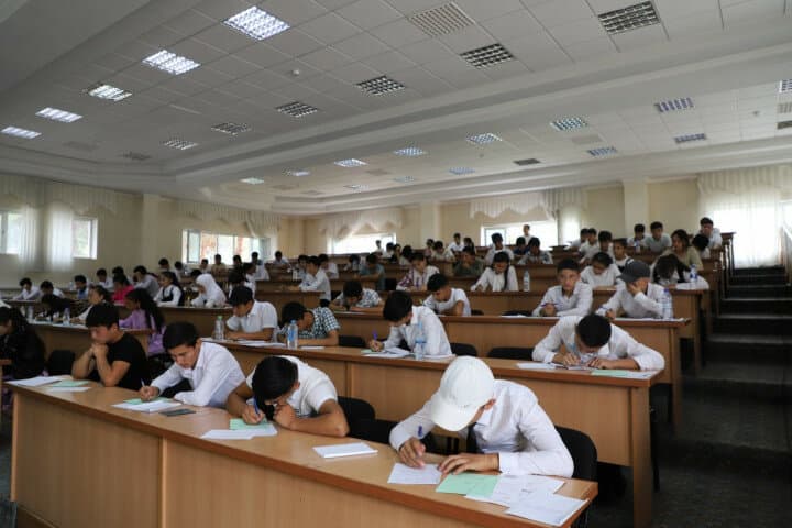 Oliy ma’lumot sizga nimalar beradi? 7 asosiy sabab