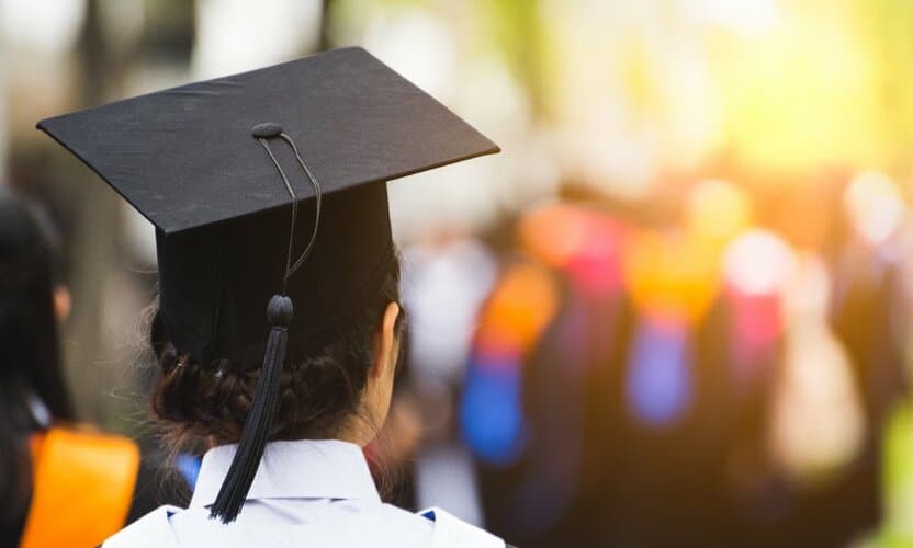 Rasman: 2023/2024-o‘quv yilida kontrakt narxlari oshmaydi