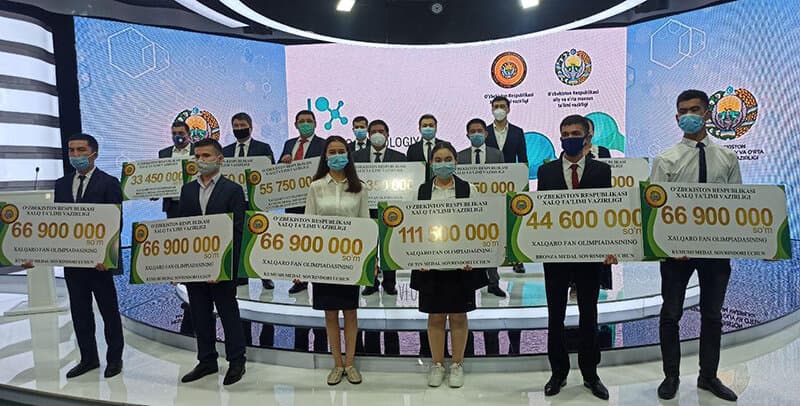 Olimpiada g‘oliblari va o‘qituvchilari qanday rag‘batlantiriladi?