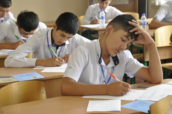 Maktab bitiruvchilari kasb bo’yicha imtihon topshiradi