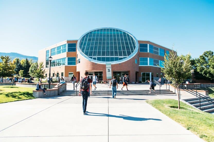 AQSH universitetida 55 200 dollarlik grant yutib oling