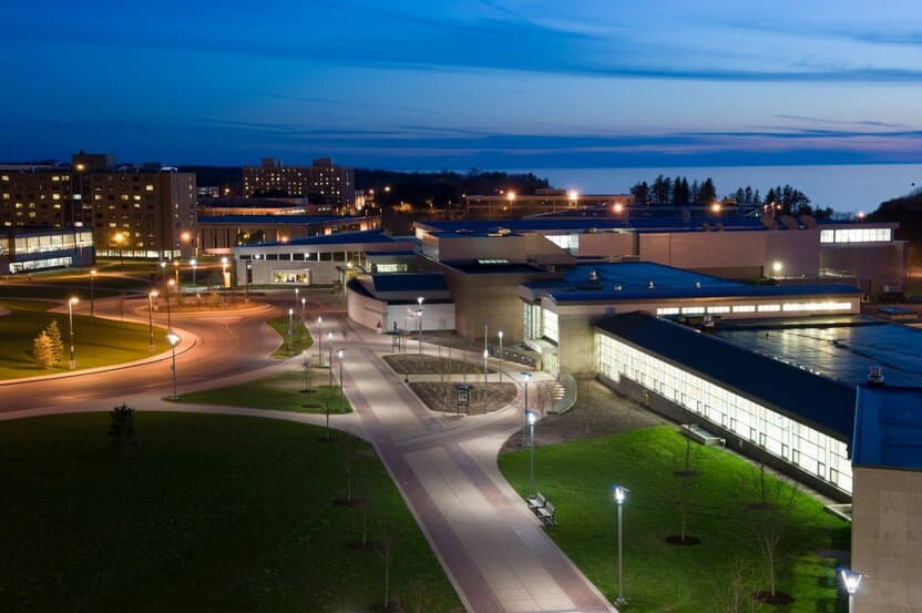 AQSHda o‘qish: SUNY Oswego 9000 dollarlik grant dasturi