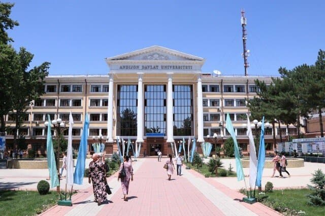 O‘zbekiston universitetlarini 3 yillik qilish taklif etildi