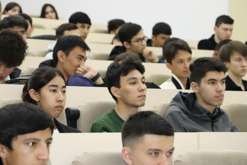 Tarix yo‘nalishi bitiruvchilari qaysi kasblarda ishlashi mumkin?