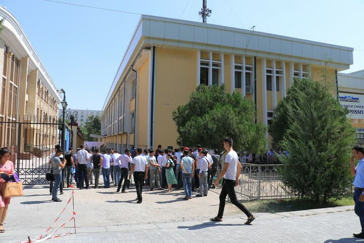 Sirtqi ta’lim talabasi maktabda ishlay oladimi? Qonuniy asoslar