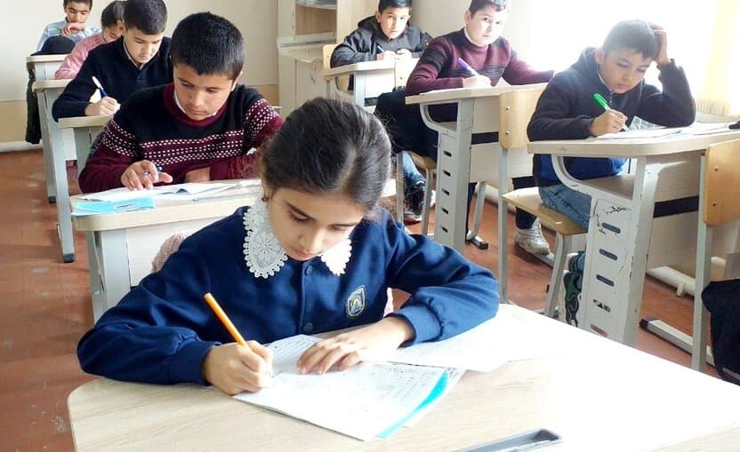 Maktablarda davomat nazorati: Surunkali dars qoldiruvchilar