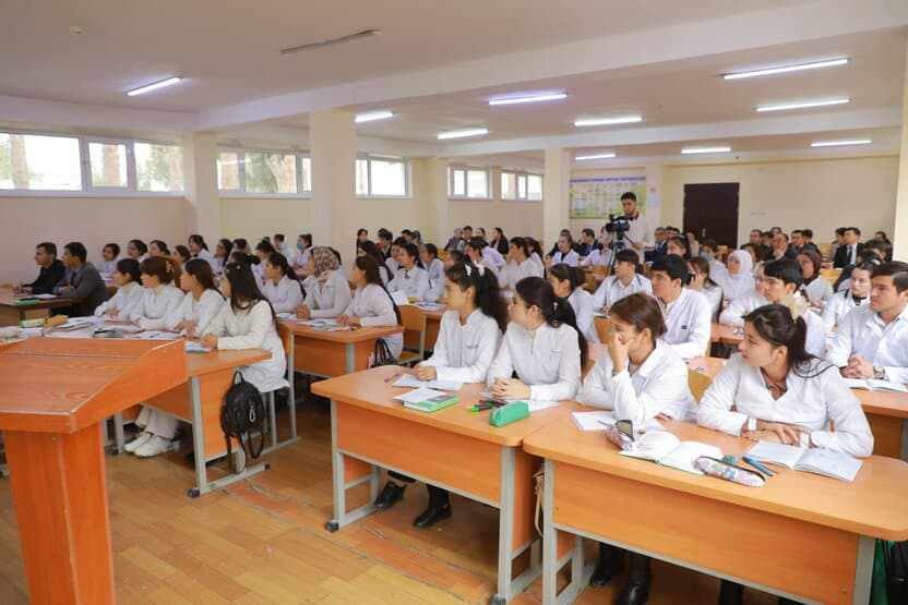 Biologiya yo‘nalishi bitiruvchilari qanday kasblarda ishlaydi?