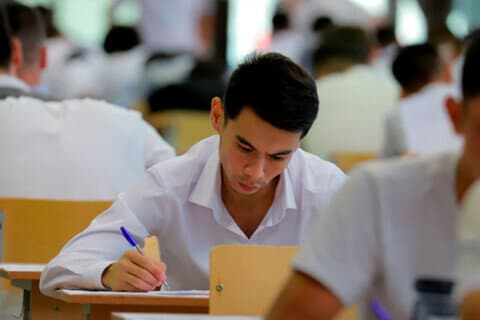 Imtihon oldidan abituriyentlar uchun eng ta’sirli duolar