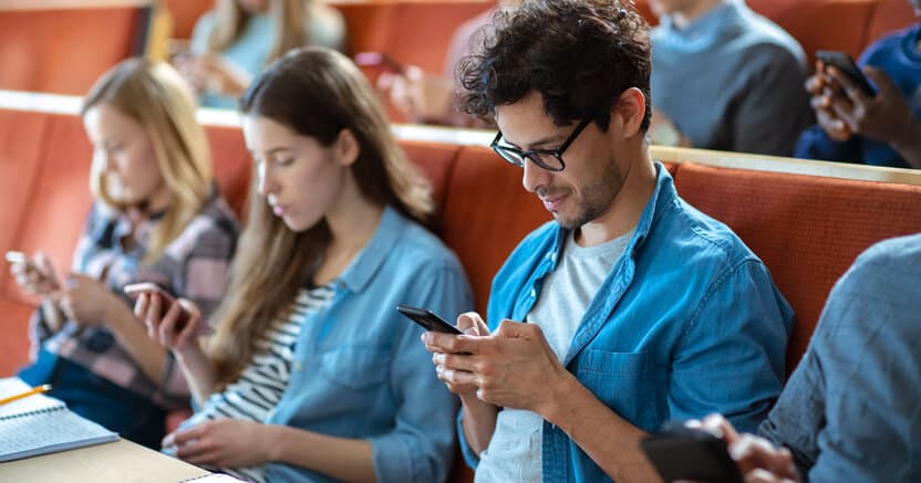 Oliy ta’limda telefondan foydalanish tartibi: Talabalar uchun