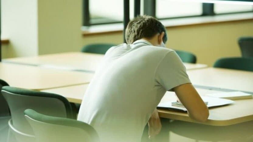 O‘qishdan chetlatilgan talabalar o‘qishni qanday tiklaydi?