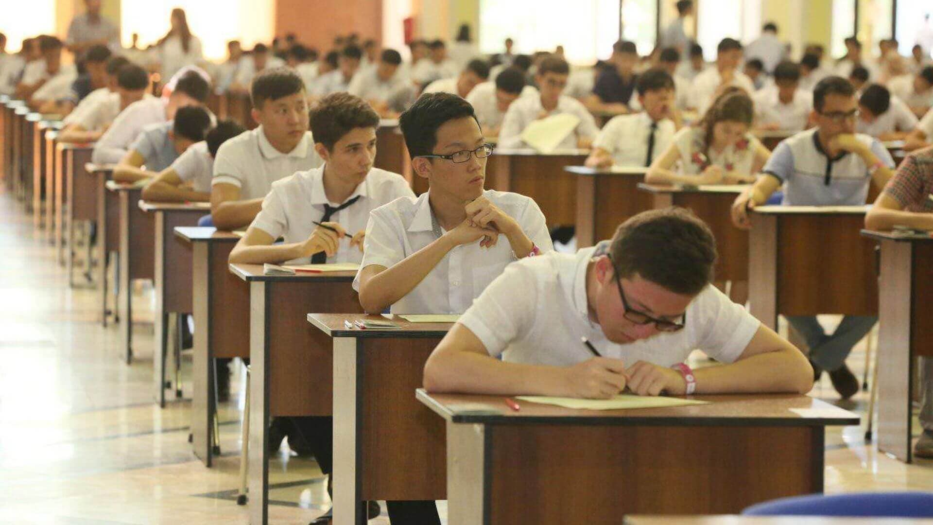 Matematika va chet tili fanidan test topshirganlar statistikasi